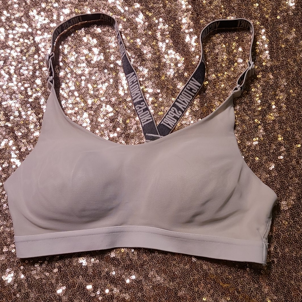 Lightweight by Victoria's Secret Sports bra